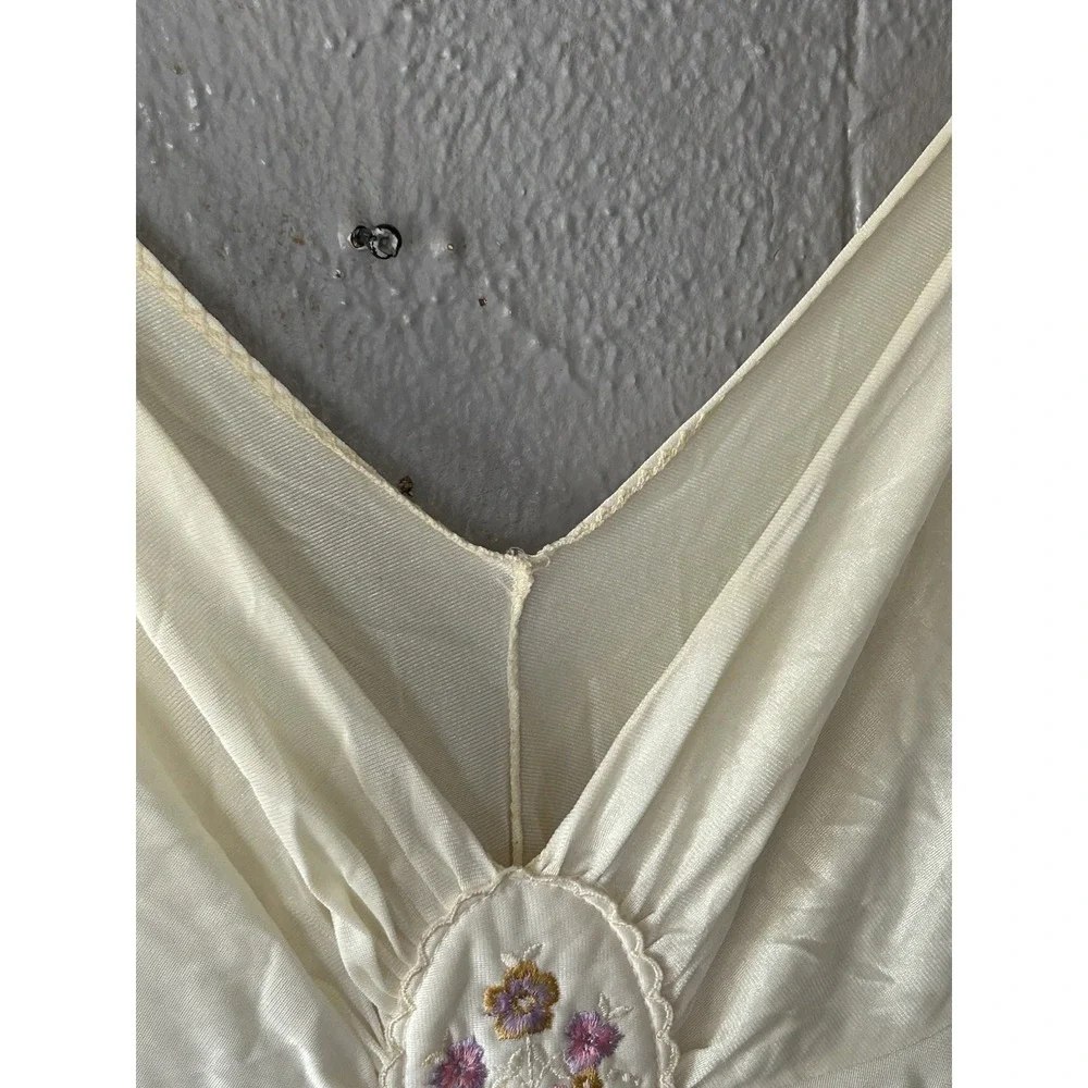 Vintage Binni Ivory Sleeveless Nylon Maxi Night Gown Floral Embroidered Size M - Picture 3 of 7